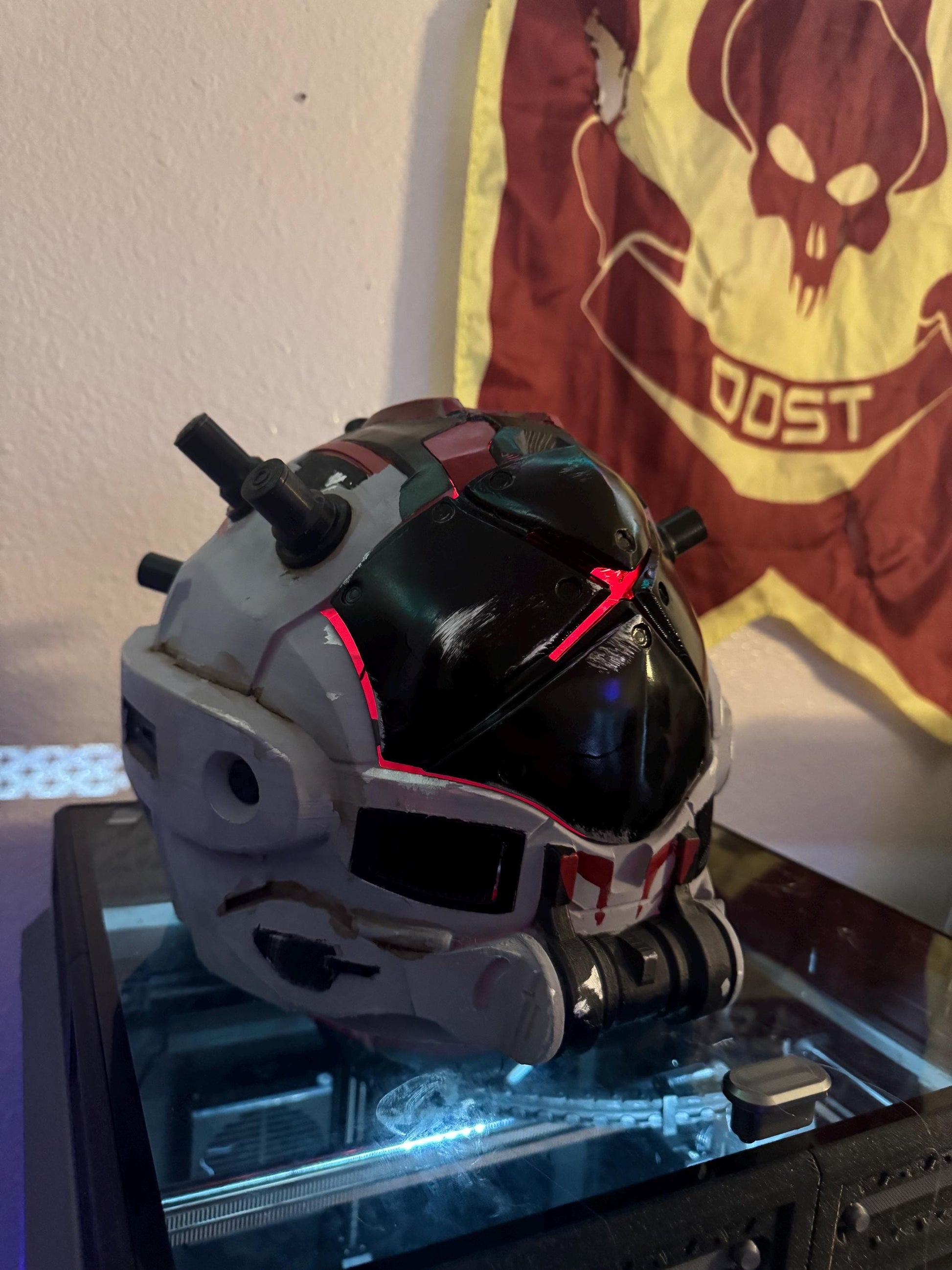 Titanfall 2 Cloak Helmet